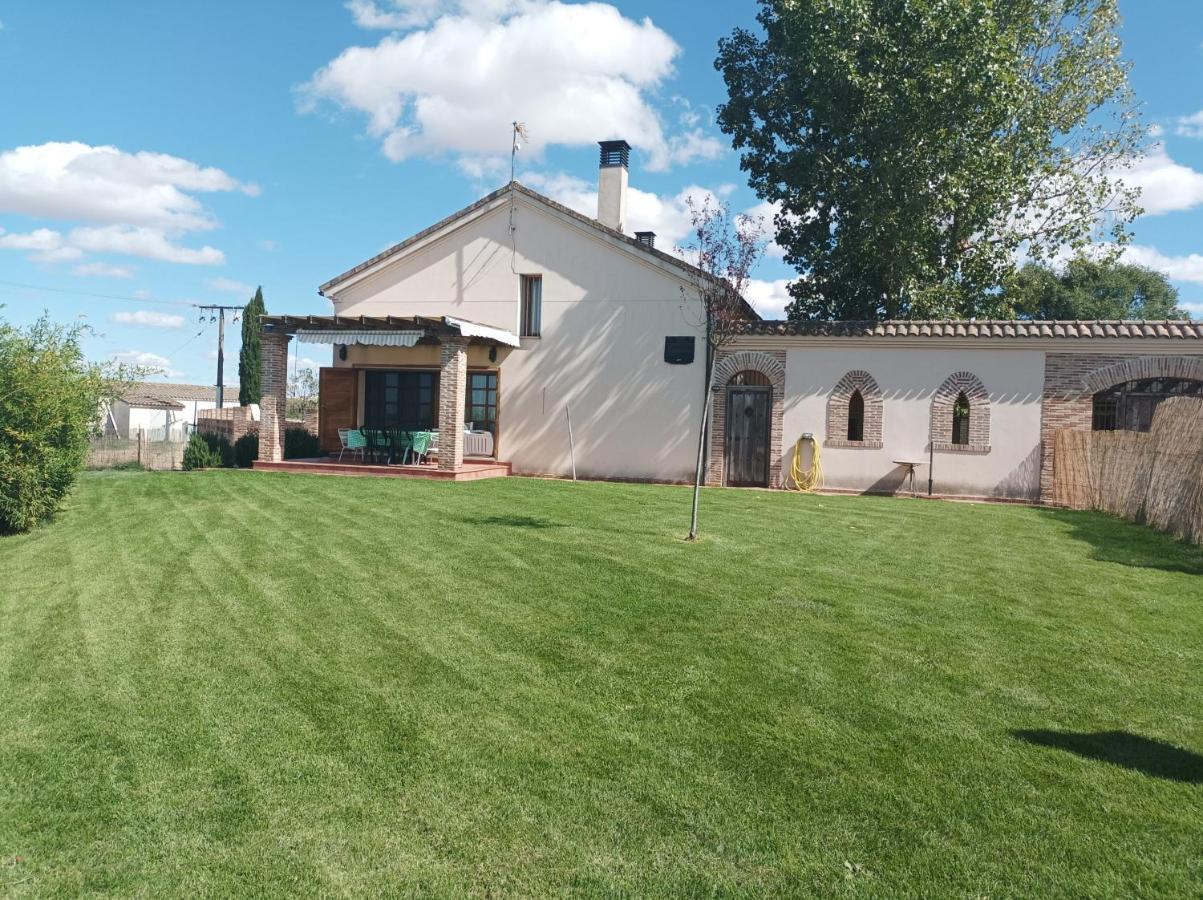 Casas Olmo Y Fresno Jardin Y Piscina A 17 Kilometros De * Salamanca