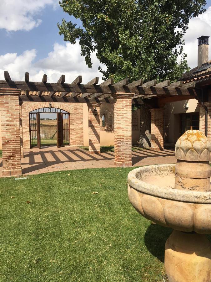 Ferienhaus Casas Olmo Y Fresno Jardin Y Piscina A 17 Kilometros De