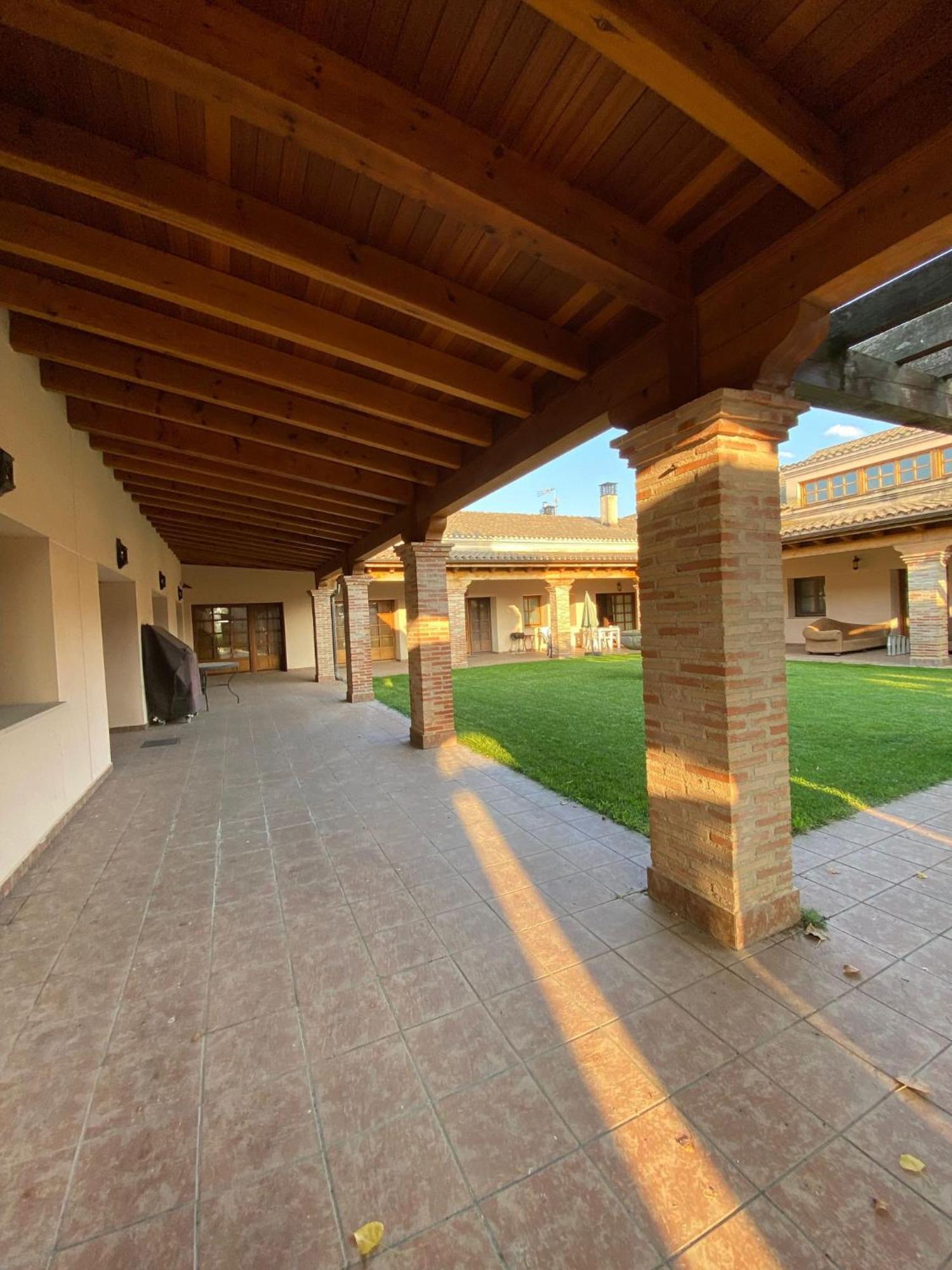 Ferienhaus Casas Olmo Y Fresno Jardin Y Piscina A 17 Kilometros De