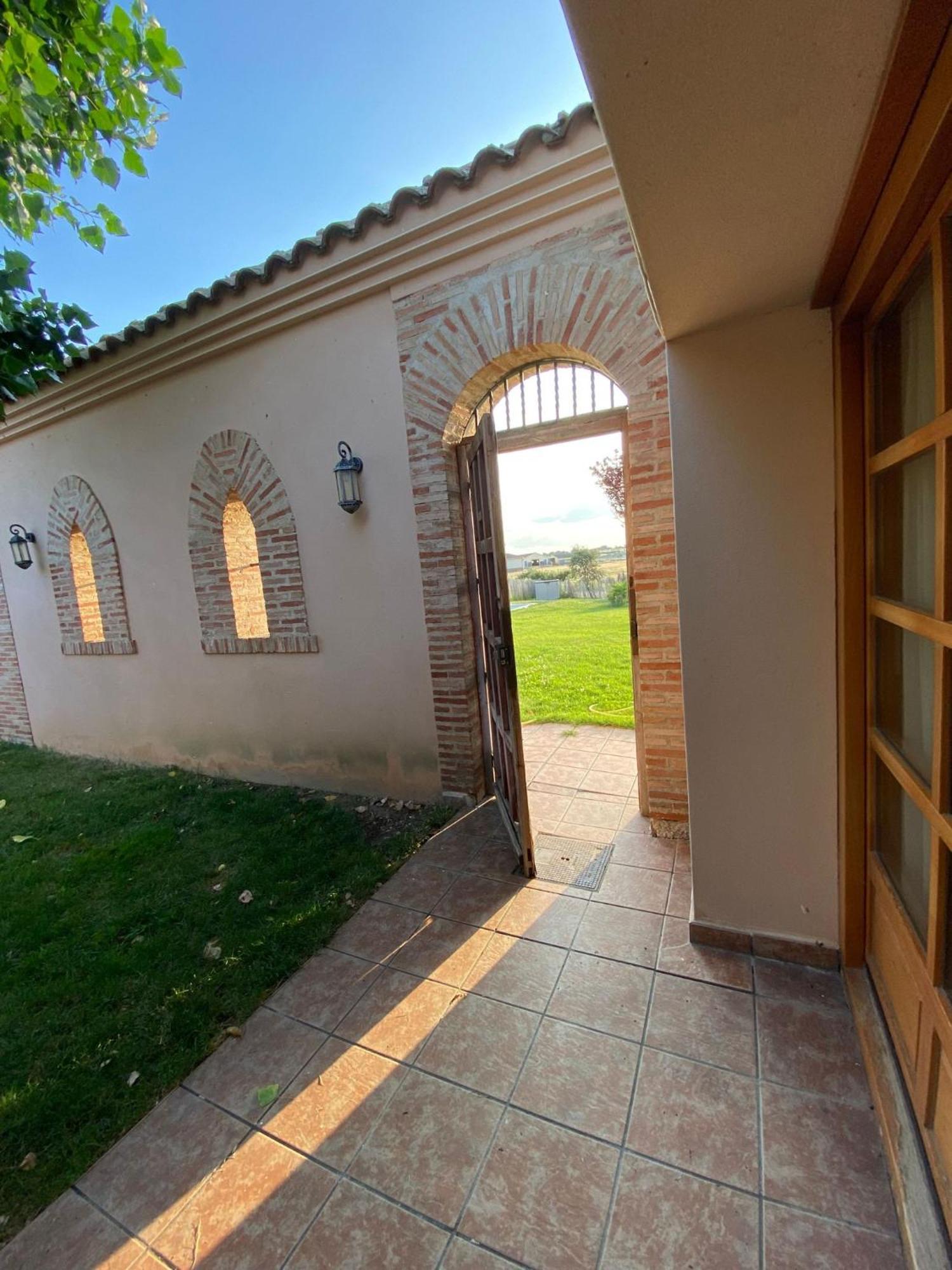 Ferienhaus Casas Olmo Y Fresno Jardin Y Piscina A 17 Kilometros De Salamanca