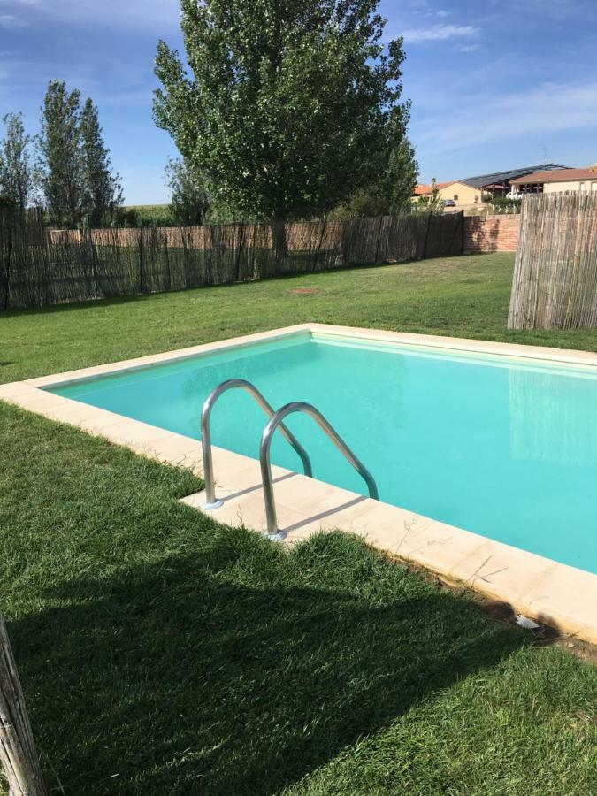 Casas Olmo Y Fresno Jardin Y Piscina A 17 Kilometros De Salamanca